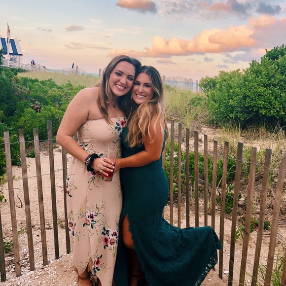 Tobi green laced maxi dress with slit - Picture 3 of 3